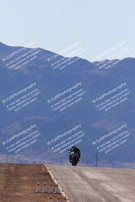 media/Feb-06-2025-Racers Edge (Thu) [[c17ed6f7b1]]/2-B Group/Session 4 End (Turn 10 Backside)/